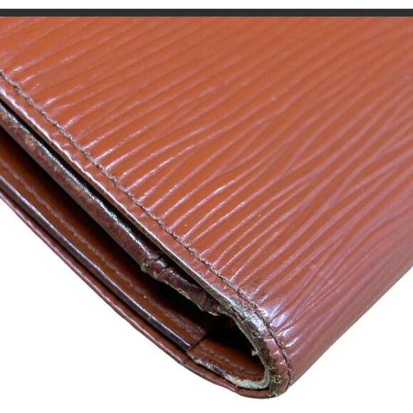LOUIS VUITTON KISSLOCK BIFOLD WALLET BROWN EPI LEATHER - Picture 5 of 9